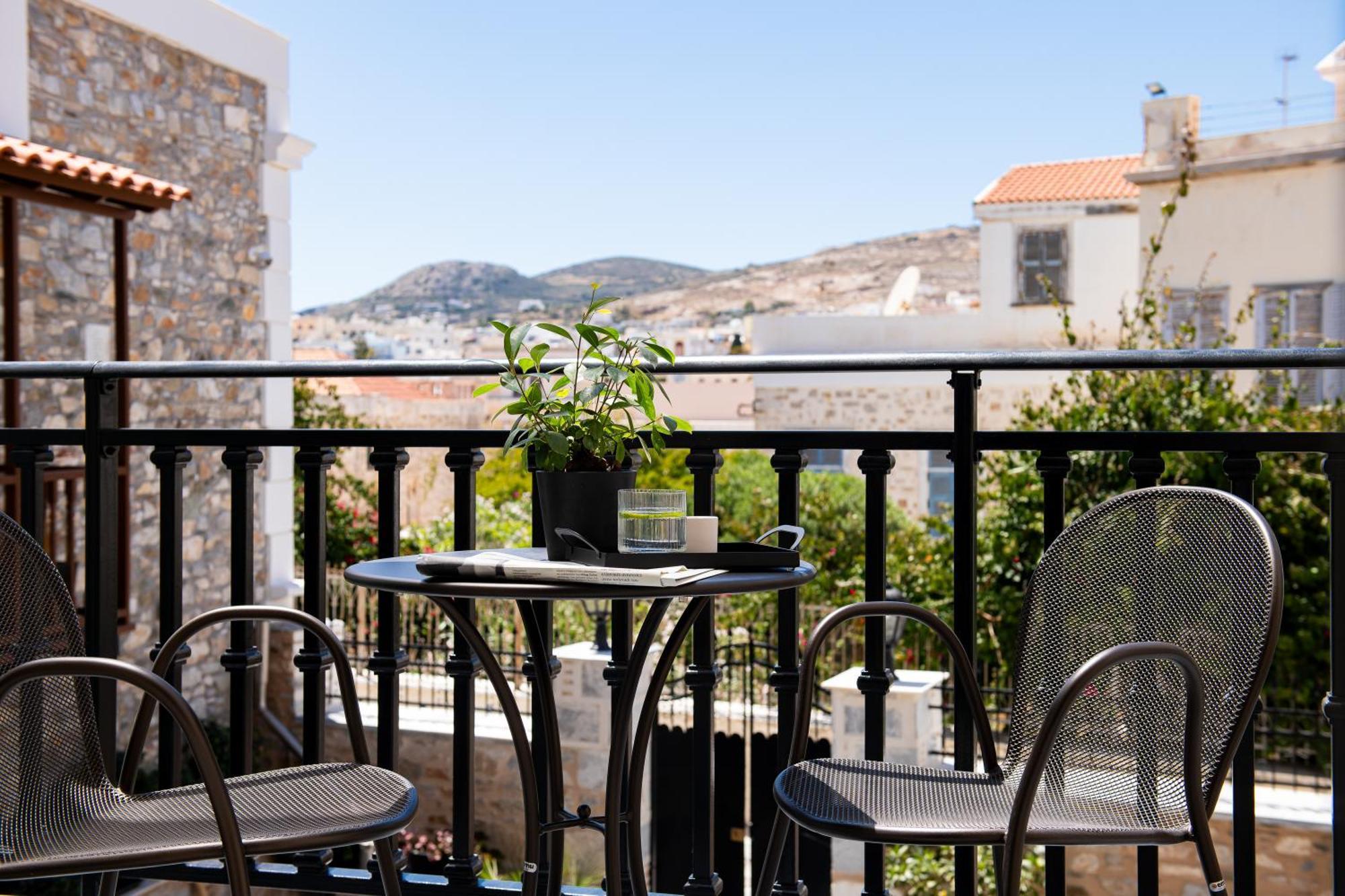 Argini Syros Hotel Ermoupoli Bagian luar foto